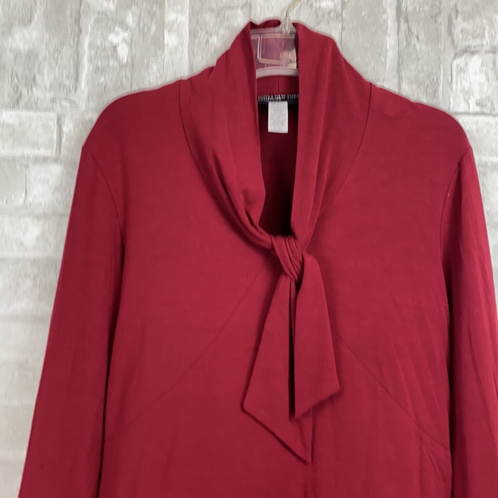 Jones New York maroon knit shirt